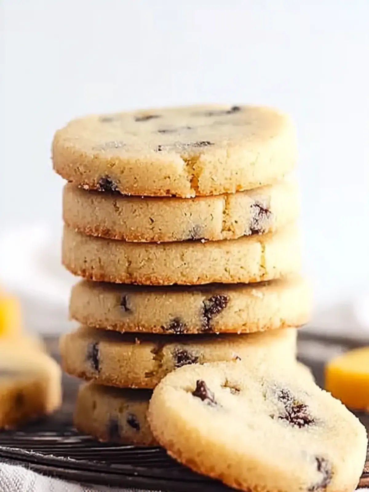 Vegan Shortbread Cookies That Melt in Your Mouth 2 Vegan Shortbread Cookies